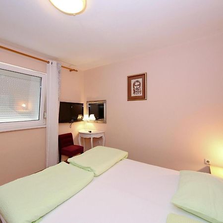 Beautiful Holiday Home With Private Pool, Nice Garden With Relax Area, Taverne Масленица Экстерьер фото