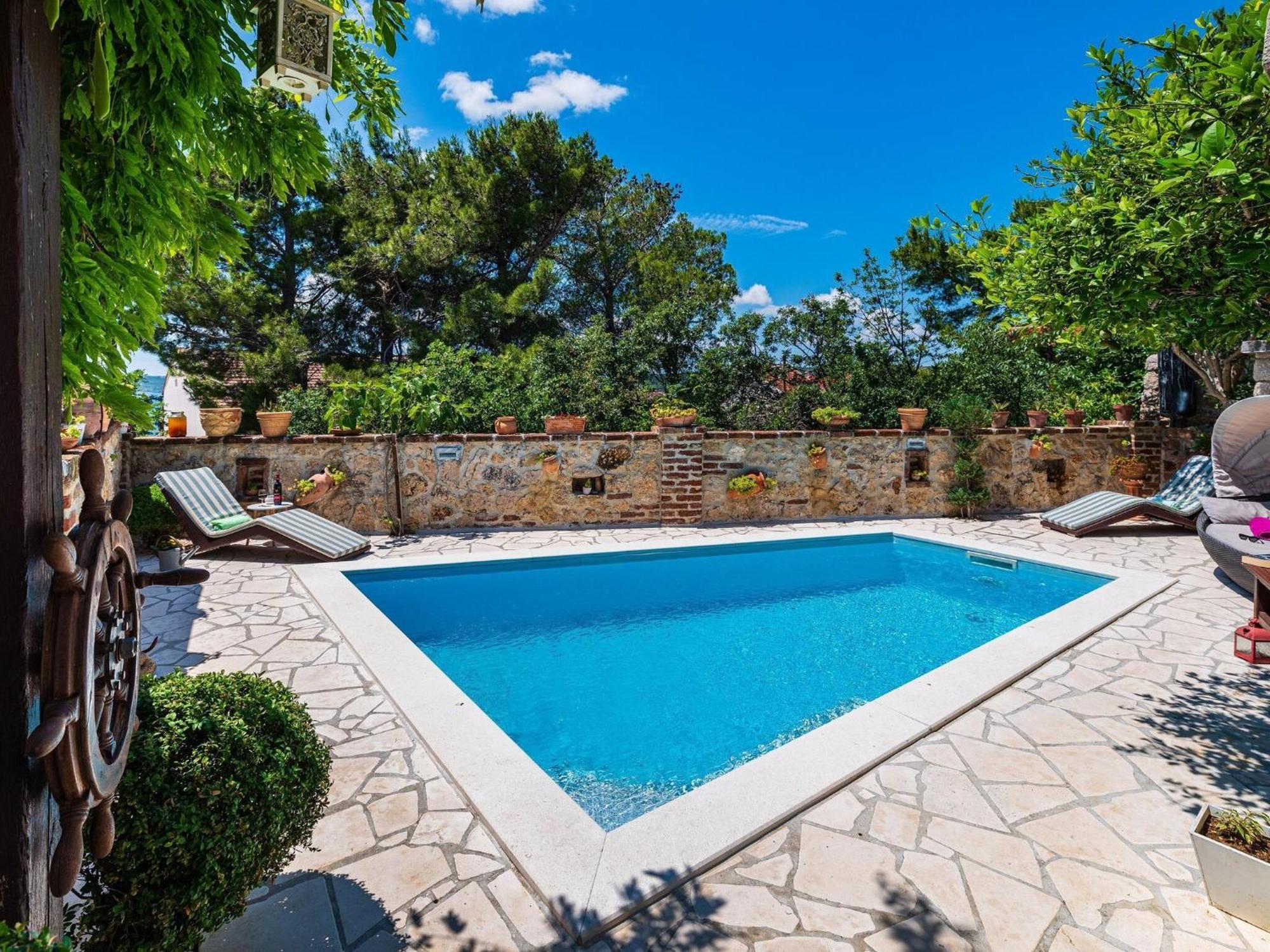Beautiful Holiday Home With Private Pool, Nice Garden With Relax Area, Taverne Масленица Экстерьер фото